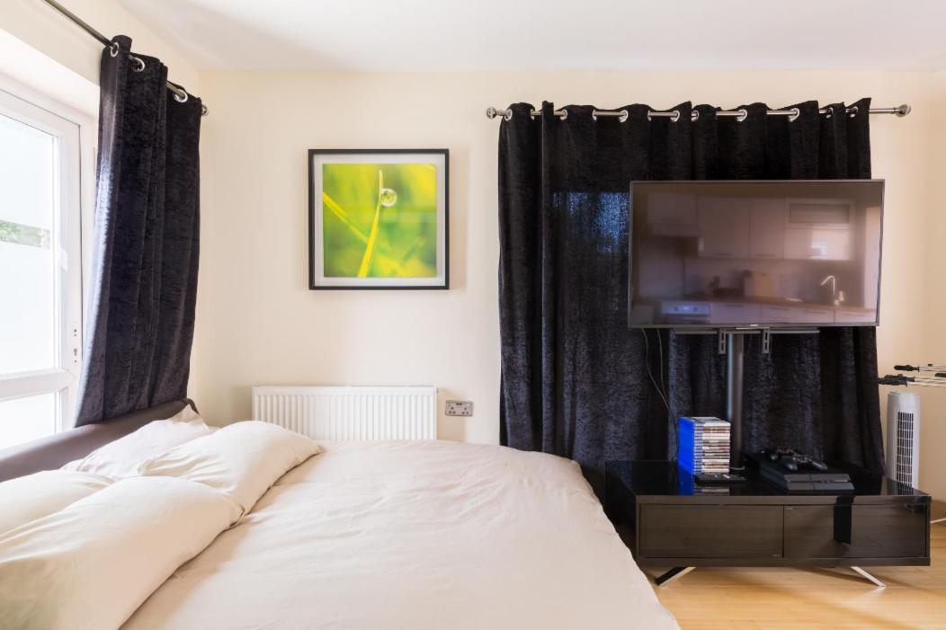 Umbrella Properties Private Apartment Birmingham Extérieur photo