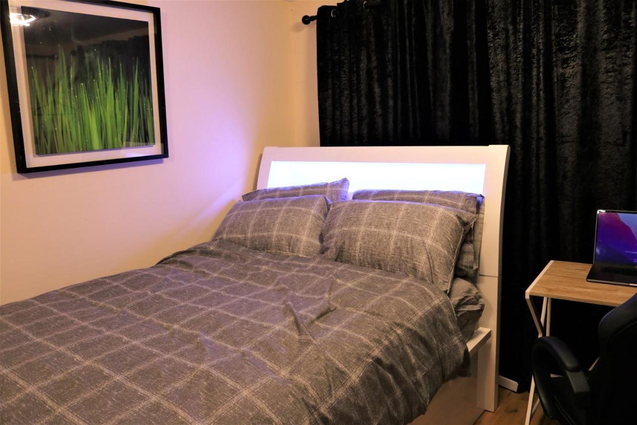 Umbrella Properties Private Apartment Birmingham Extérieur photo
