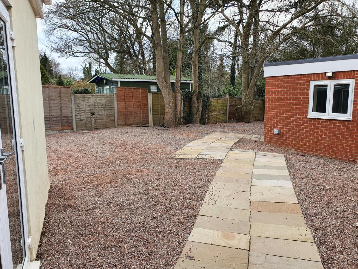 Umbrella Properties Private Apartment Birmingham Extérieur photo